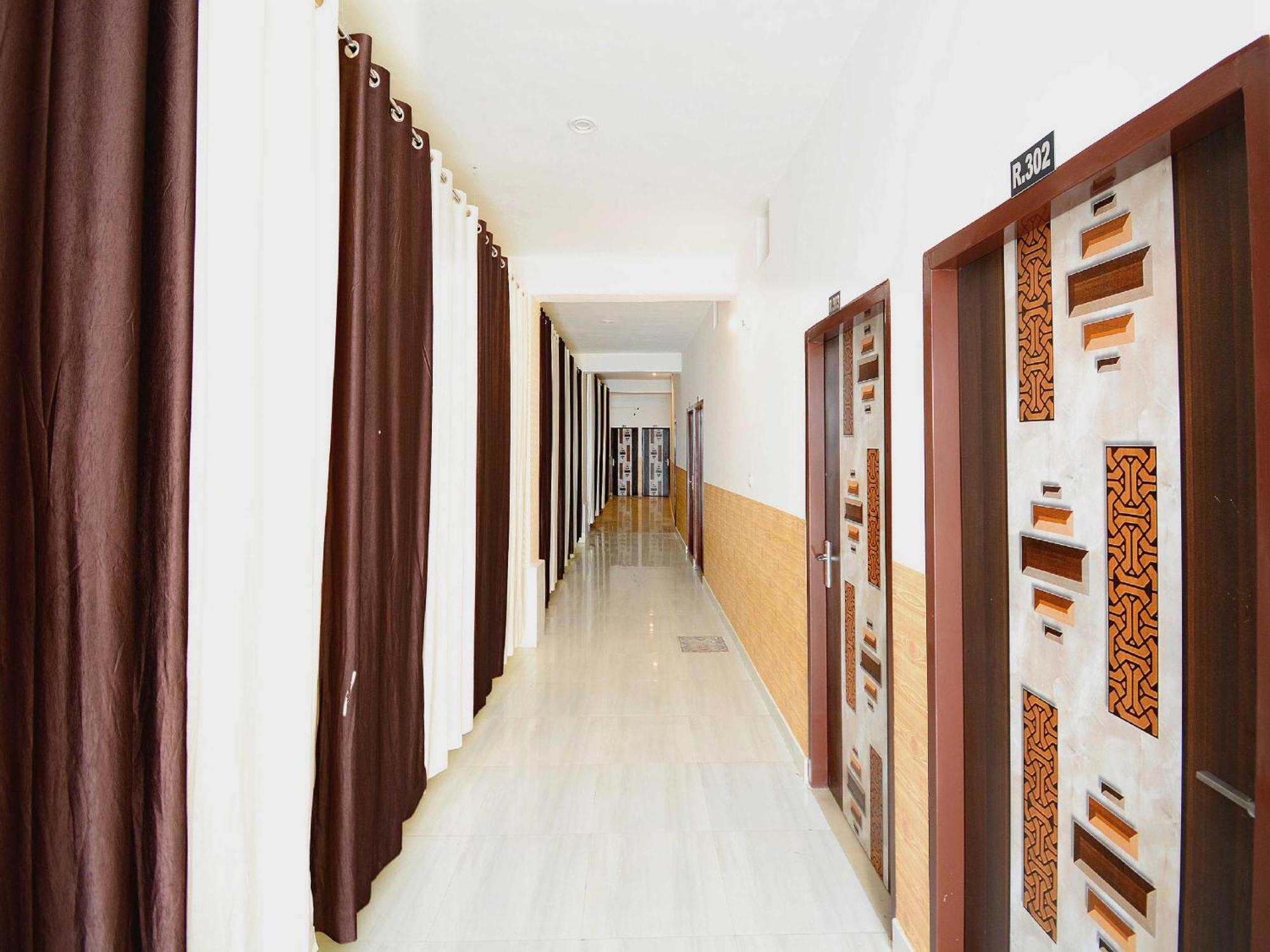Hotel O Park View Bhiwani Esterno foto
